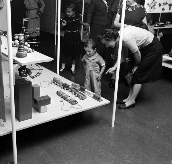 For Modern Living exhibition, Detroit Institute of Arts, 1949
